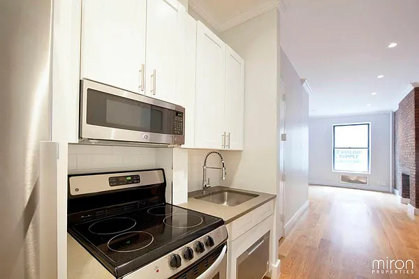 Rented by Miron Properties | media 23