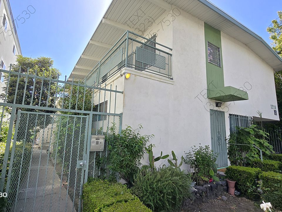 1st image of 1221 Granville Ave #4