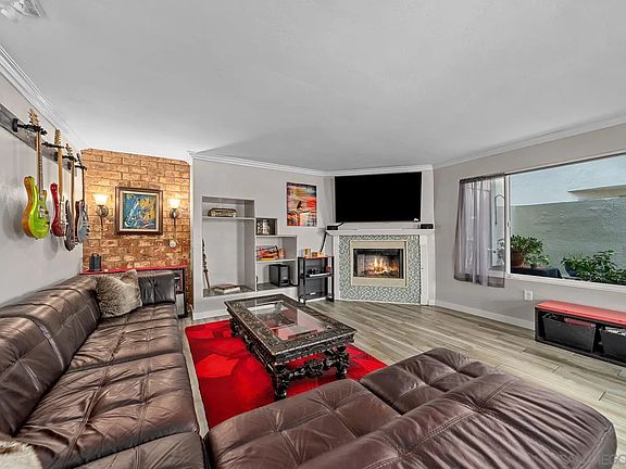 5th image of 832 13th St Unit A