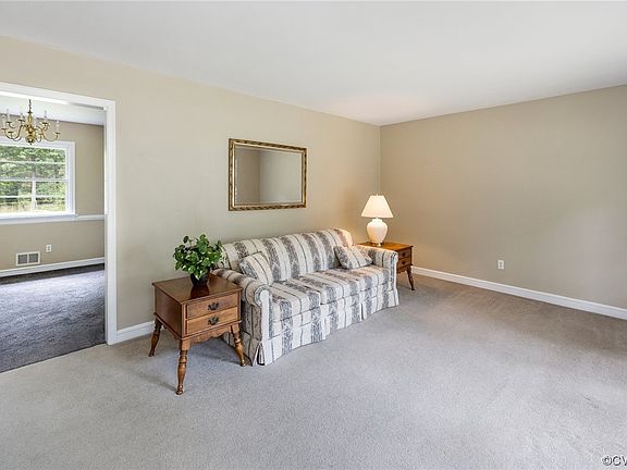 3rd image of 5208 W Prestonwood Ave