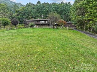 25 Ray Mine Rd, Burnsville, NC 28714