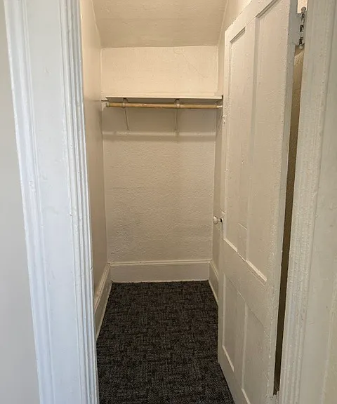 312 1/2 W 11th St #2 — Photo 15