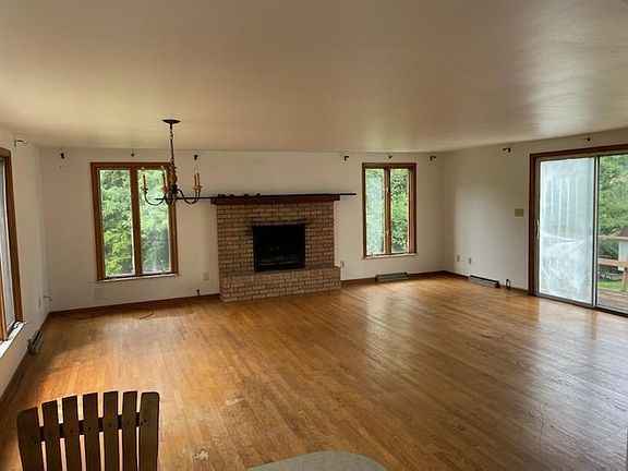 5th image of 9 Meadowbrook Ave