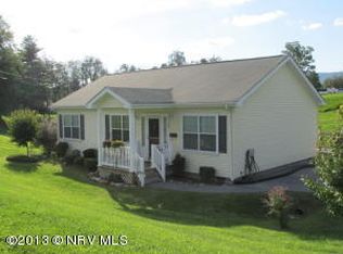 1117 Curve Rd, Pearisburg, VA 24134