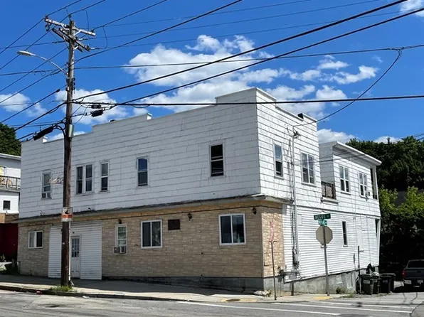 36 Lake St, Webster, MA 01570