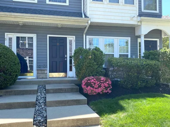 1 Fawn Ct, Delanco, NJ 08075