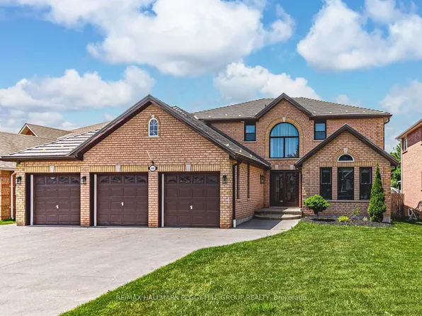 66 Raquel St, Barrie, ON L4N 9S8