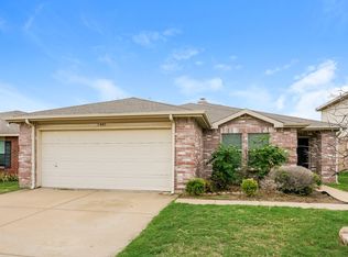 5405 New Castleton Ln, Fort Worth, TX 76135