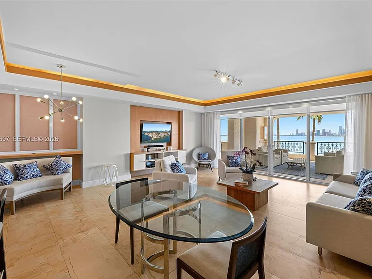 5245 Fisher Island Dr #5245 — Photo 14