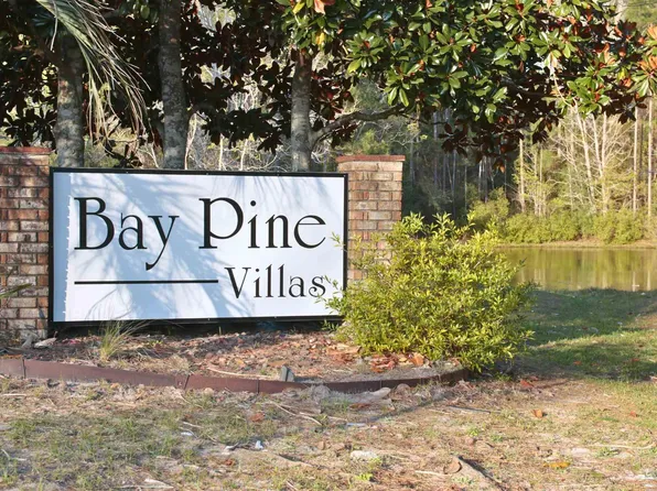 424 Shadow Way Ln, Pensacola, FL 32506