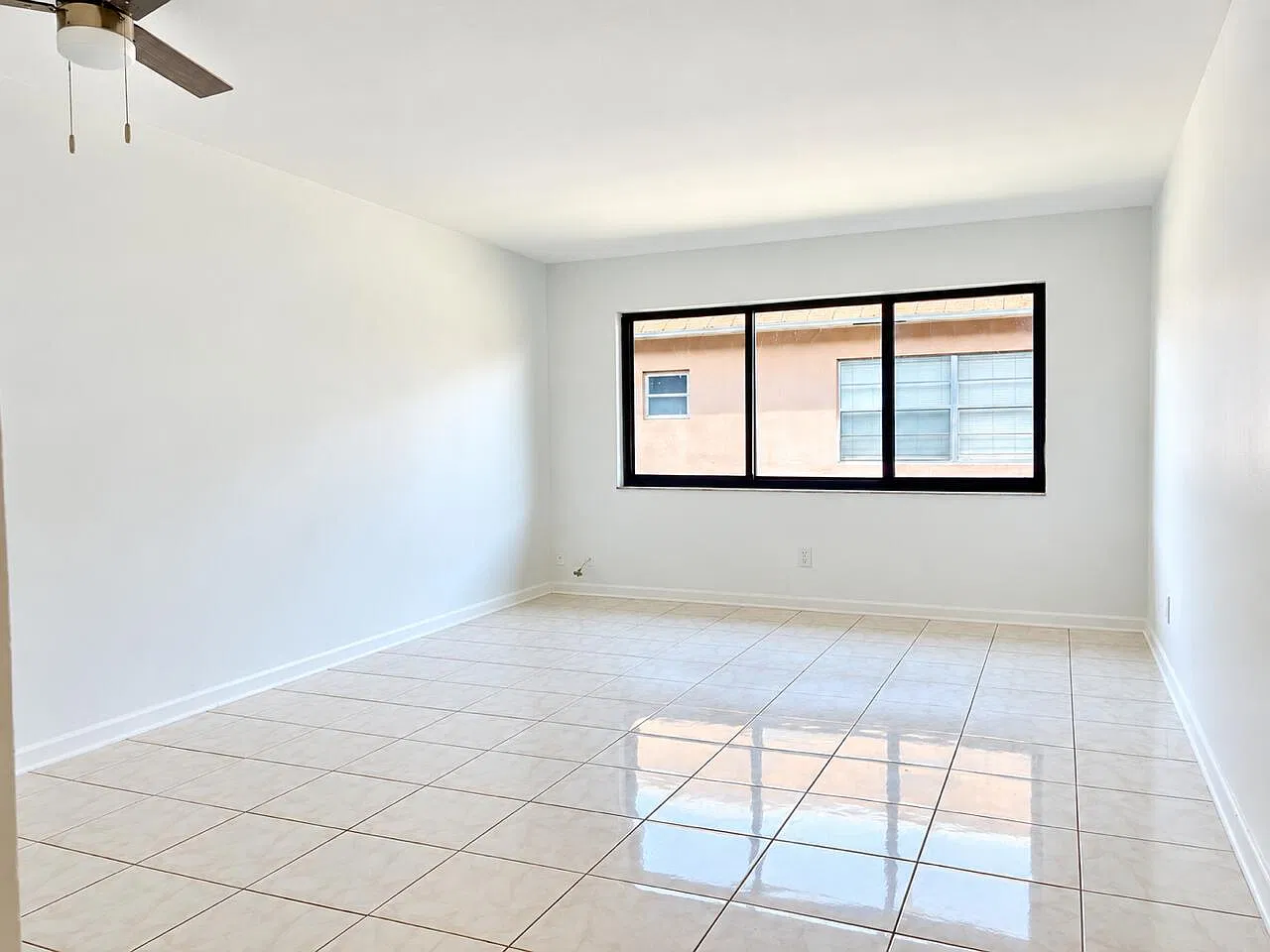 Studio, 1.0 bath, 700 sqft, $1,550 — Photo 3