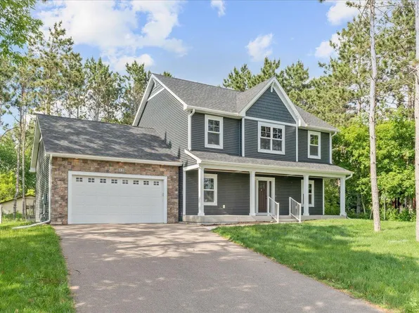 1121 Pinewood Trl, New Richmond, WI 54017
