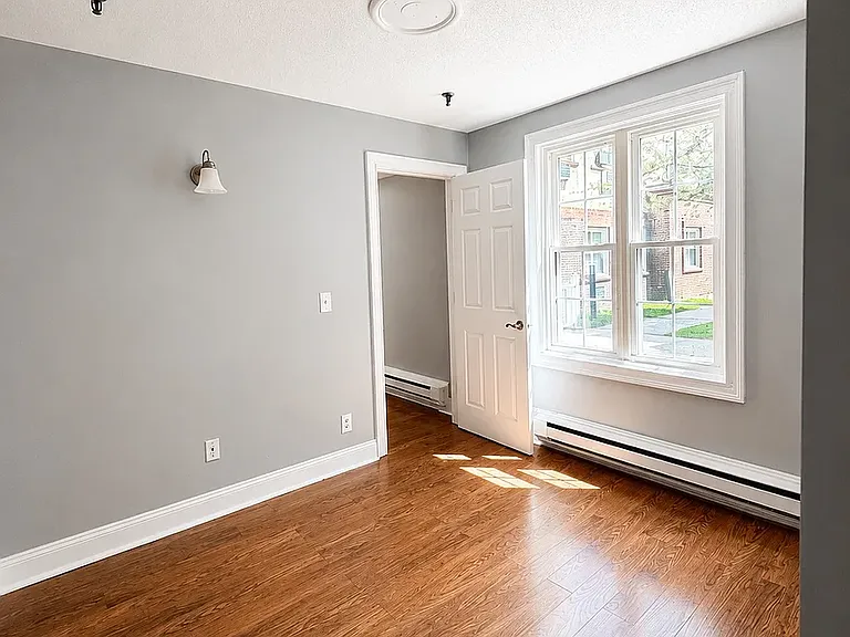 59 Plaza Ave #24 — Photo 3