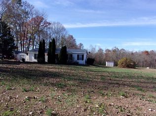 1275 Falling Water Rd, Cookeville, TN 38506