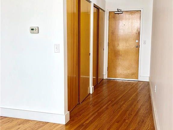3rd image of 3001 Gillham Rd APT 301