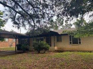 1806 S Travis Ave, Denison, TX 75021