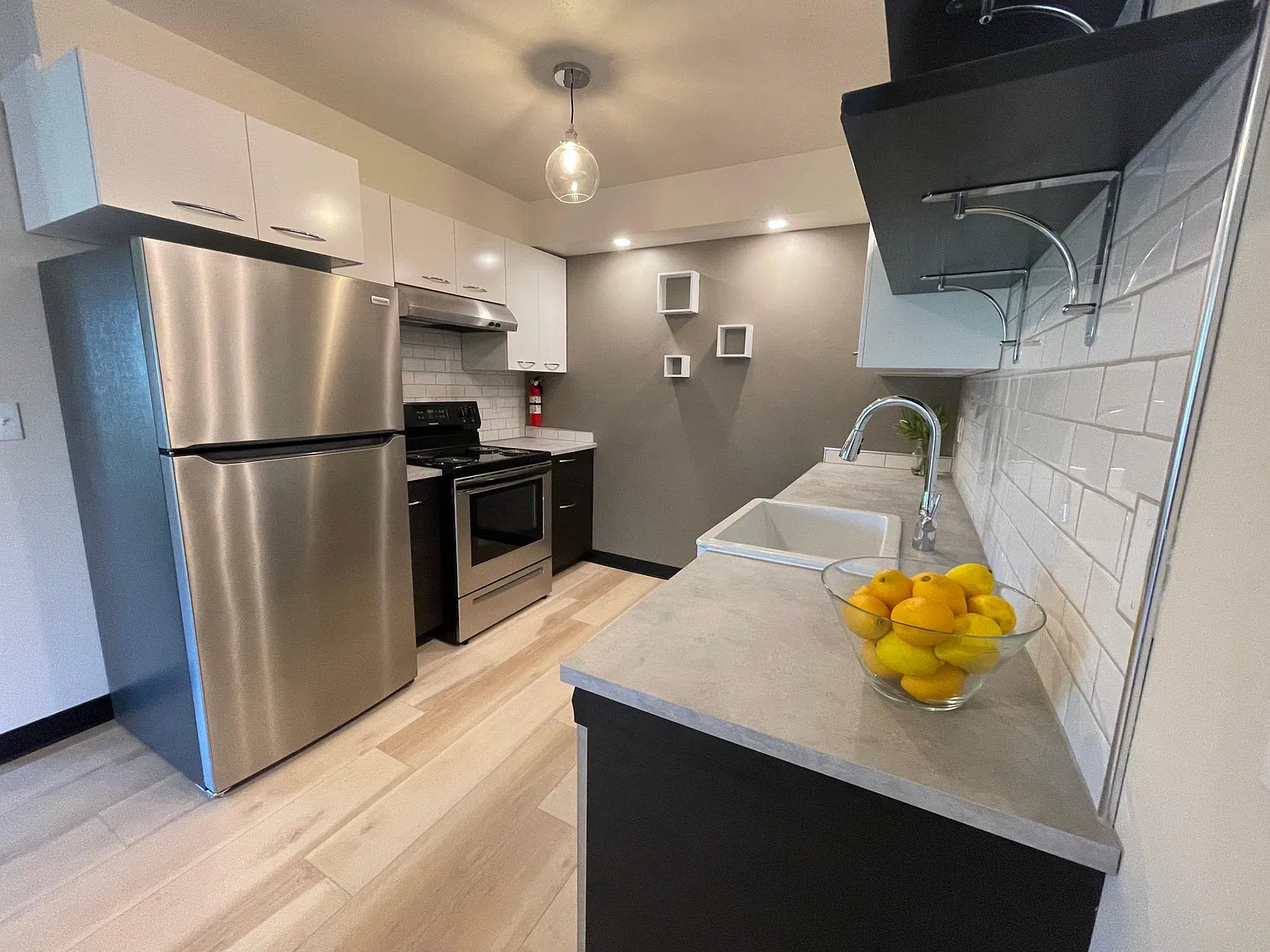 2 bed, 850 sqft, $1,550 — Photo 1