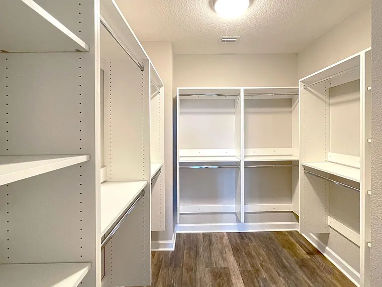 415 Laurel Cove Way — Photo 8