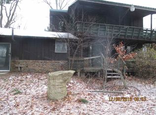 55129 Mayflower Rd, South Bend, IN 46628