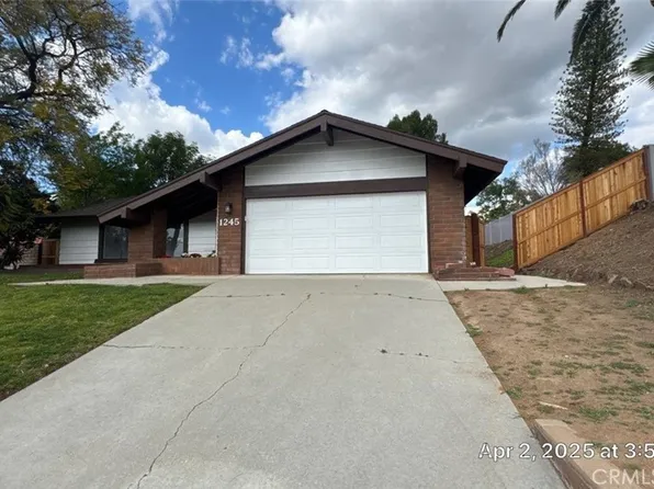 1245 Blazewood St, Riverside, CA 92507