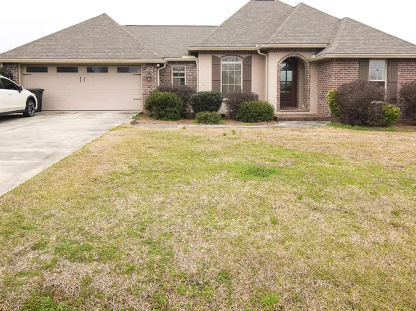 12 E Sycamore St, Sumrall, MS 39482