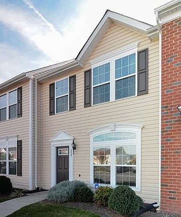 3rd image of 209 Bay Coat Dr #209