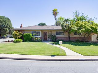 3025 Christmas Tree Ln, Bakersfield, CA 93306