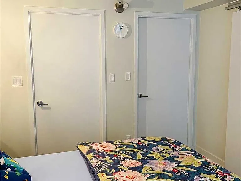 126 Simcoe St #307 — Photo 10