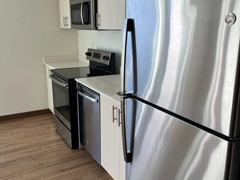 Midtown Flats — Photo 14