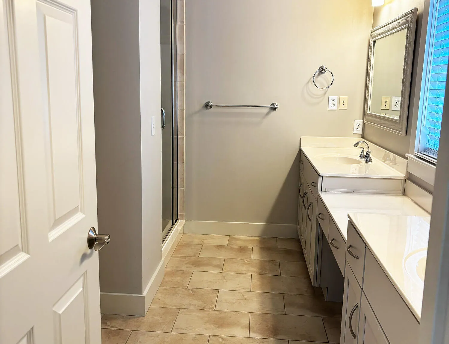 3 bed, 2.5 bath, 3235 sqft, $3,100 — Photo 4