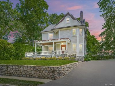 33 Glen Terrace, Stamford, CT, 06906
