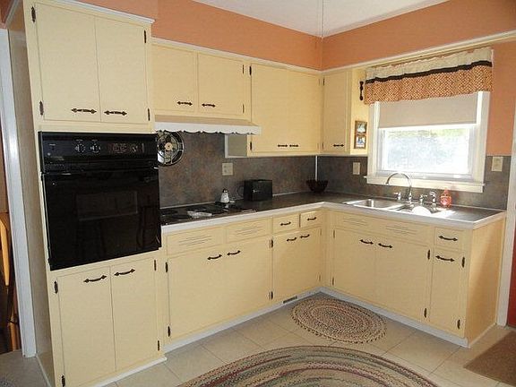 5th image of 4627 Woodland Ave