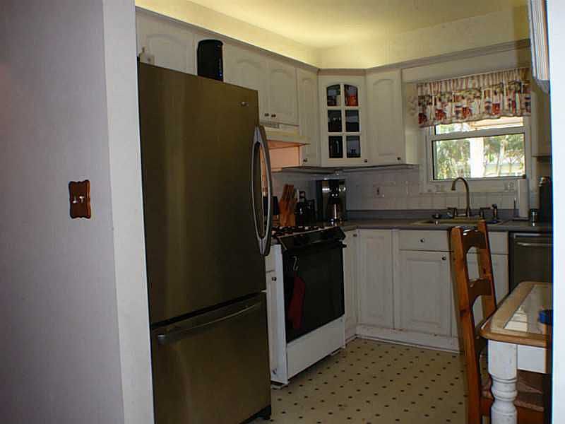 1st image of 208 Carlisle Dr