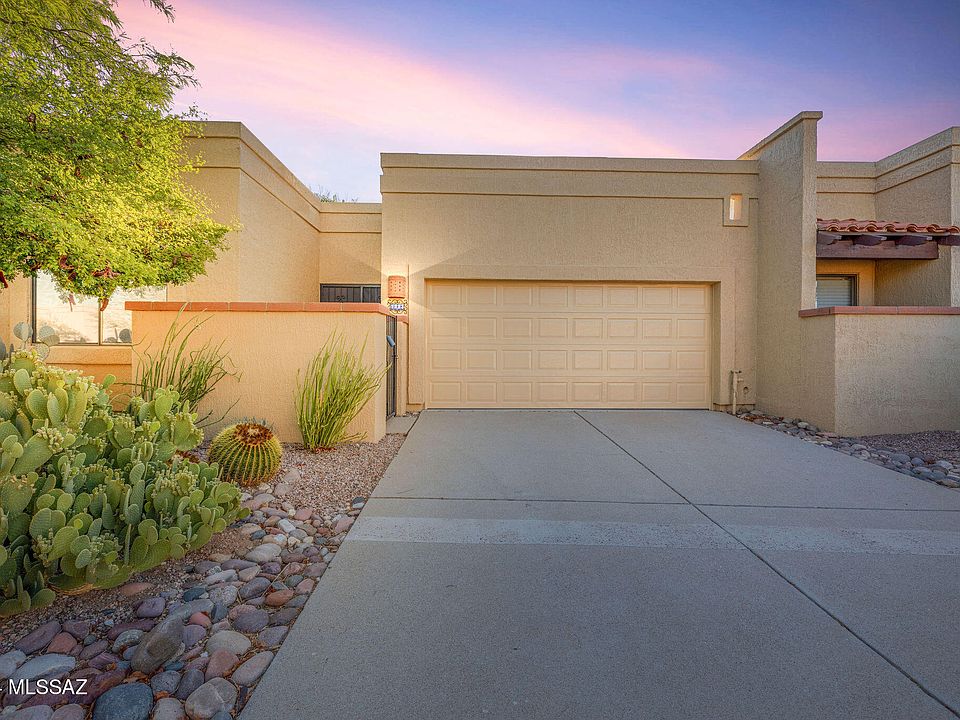 1st image of 1223 E Camino Diestro