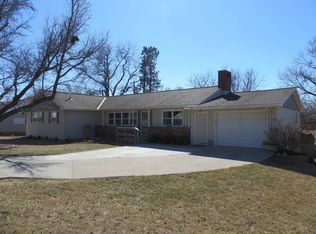 417 N Washington St, Council Grove, KS 66846