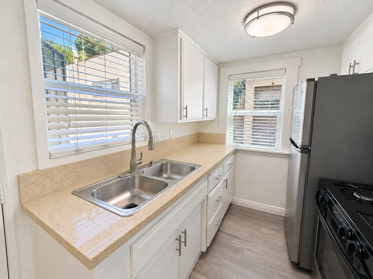 2nd Street Apartments — Photo 2