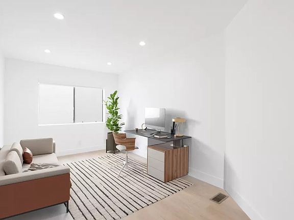 4th image of 3939 Moore St APT 202