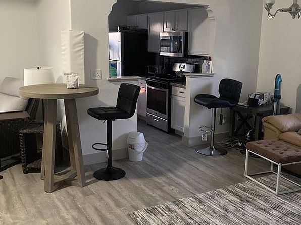 6836 Elm Creek Dr Unit 203