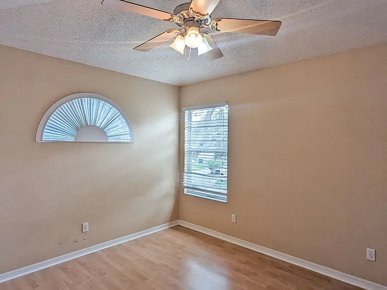 4029 Quail Briar Dr — Photo 15