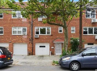 7045 153rd St, Flushing, NY 11367