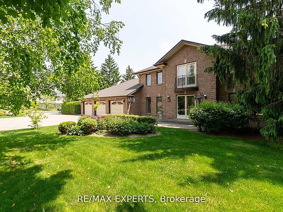 5th image of 80 Colucci Dr