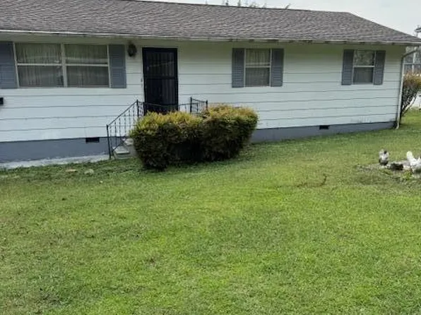 414 S Chamberlain Ave, Rockwood, TN 37854