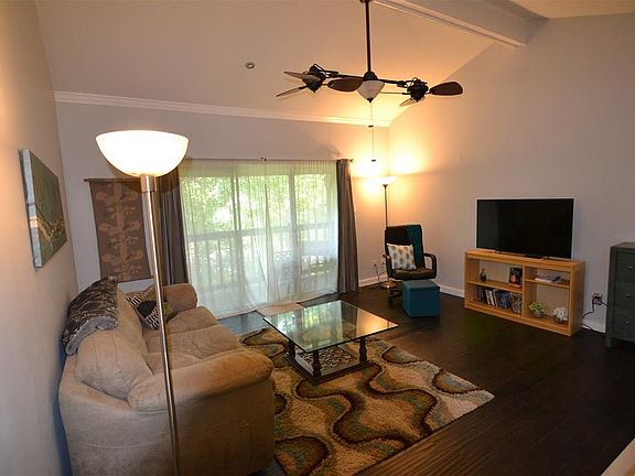 5th image of 11711 Memorial Dr APT 708