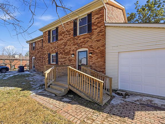 2nd image of 1420 Ridgecrest Dr