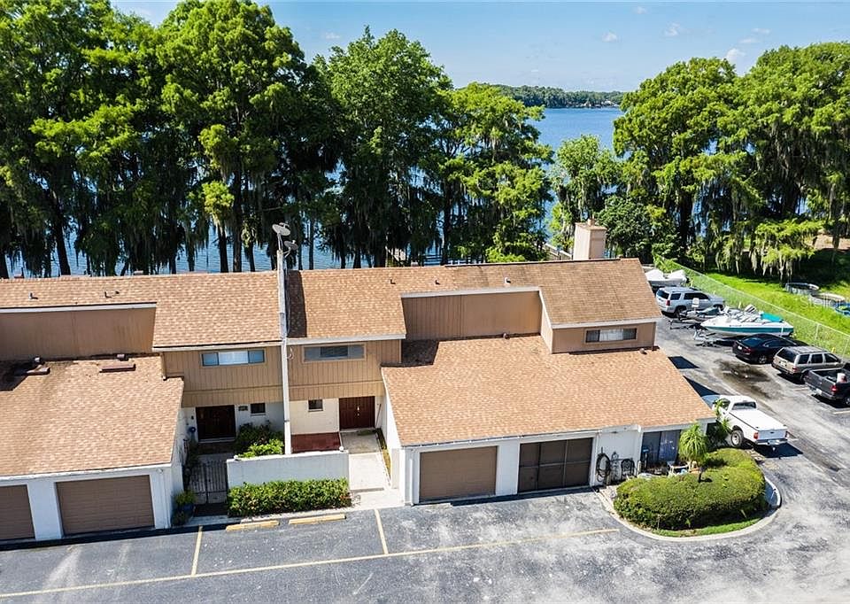 1st image of 207 Lago Vista Blvd