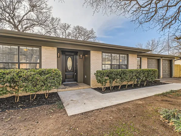 405 Mockingbird Ln, Chico, TX 76431