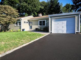 48 Drumlin Rd, Westport, CT 06880