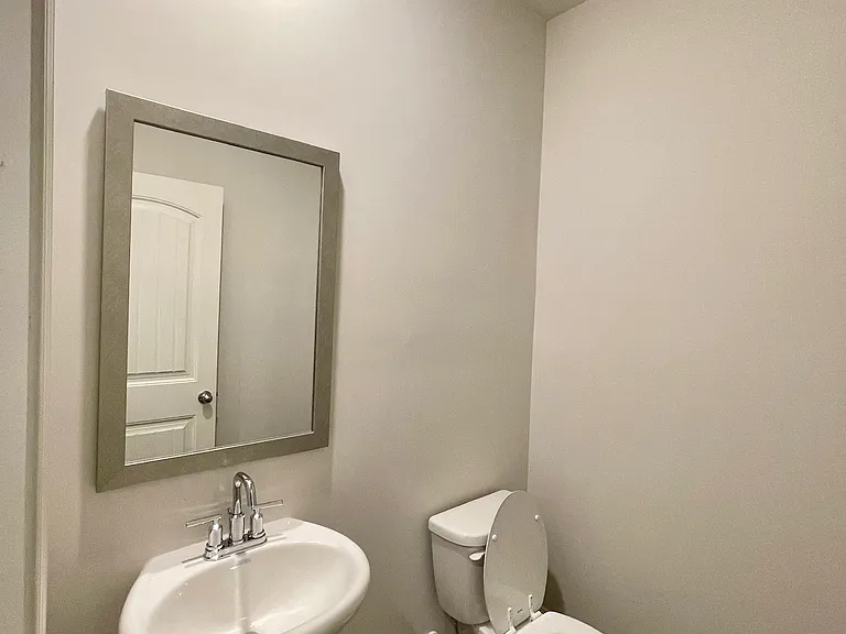 273 Vista Ln — Photo 5
