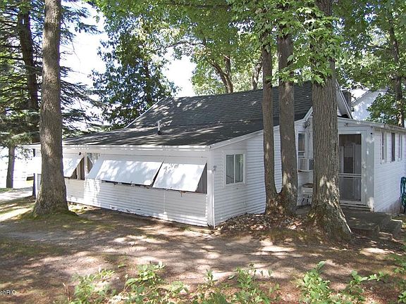 5th image of 14100 Percy Dr