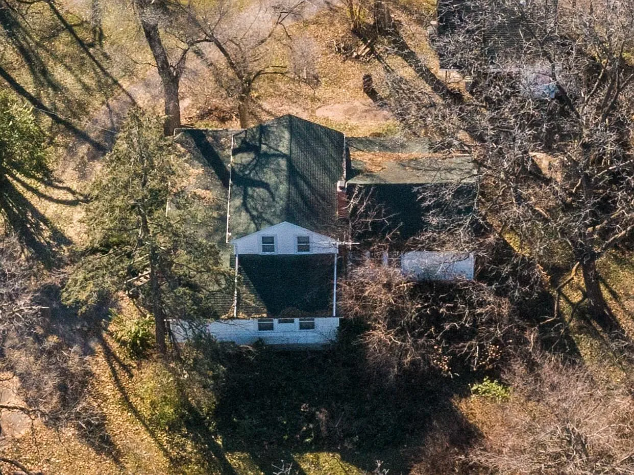 2576 Plainfield Rd photo 1